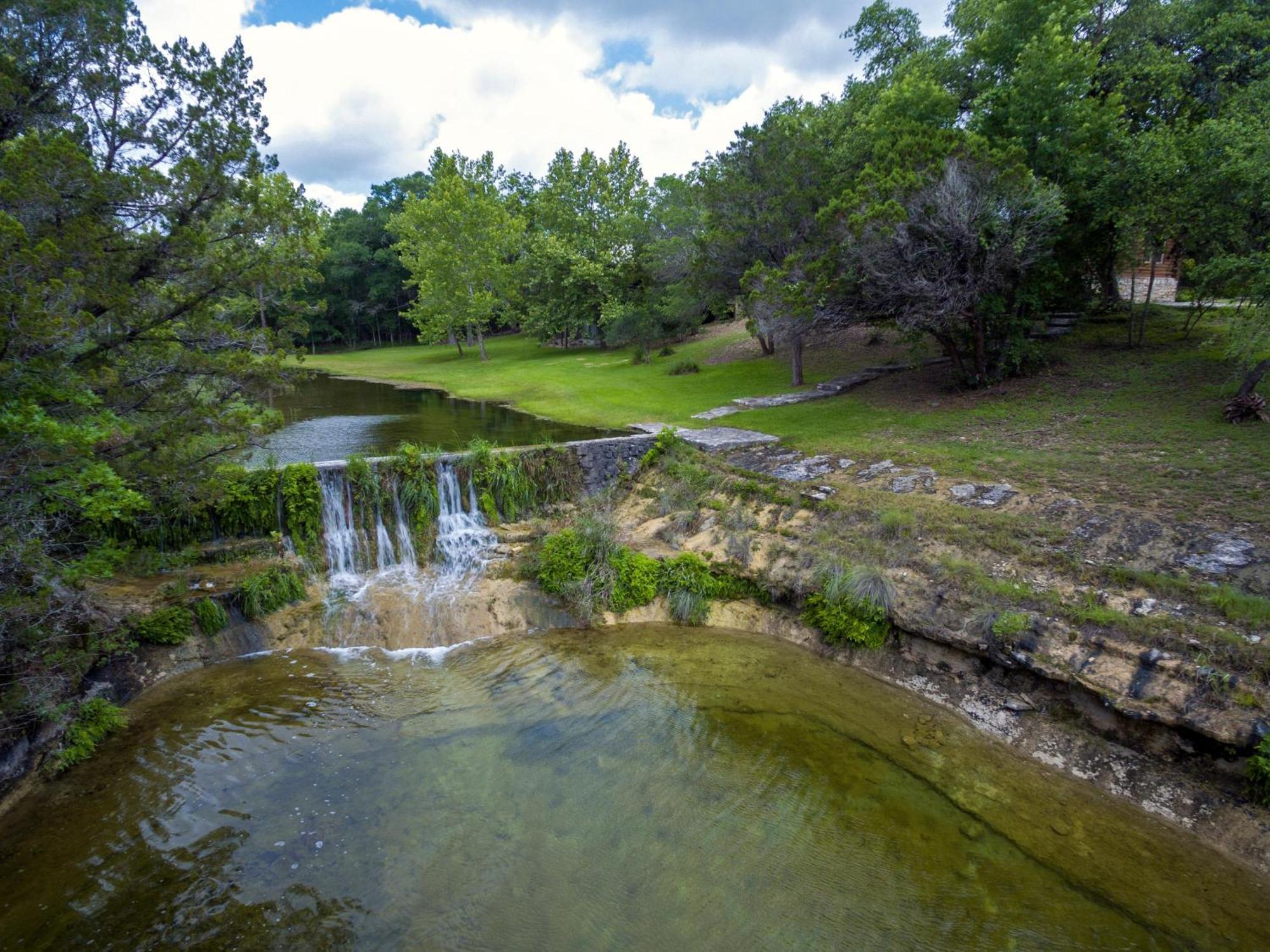 Falls Log Home Wimberley Exterior foto